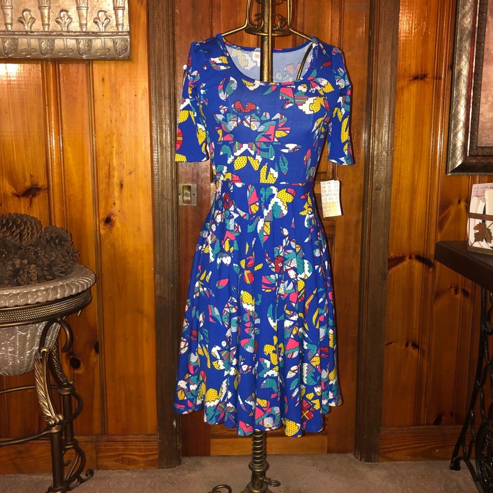 👗 NWT Lularoe “nicole” sun dress 👗